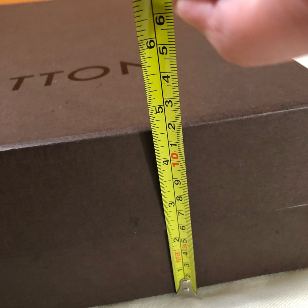 Authentic LV Box - Picture 11 of 12